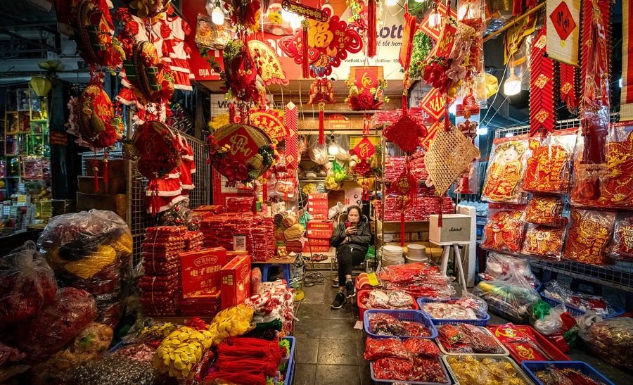 Hanoi night market